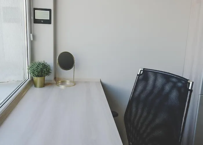 Glowna Z Tarasem Daire